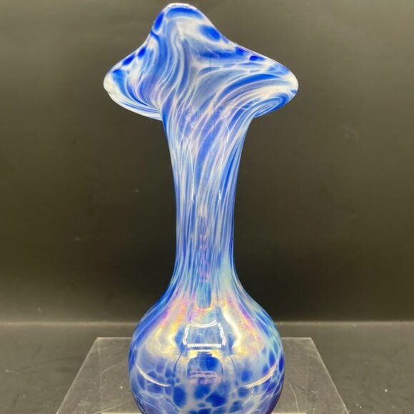 Iridescent Blue and White Swirl Jack in the Pulpit Art Glass Hand Blown Vase - Picture 4 of 8